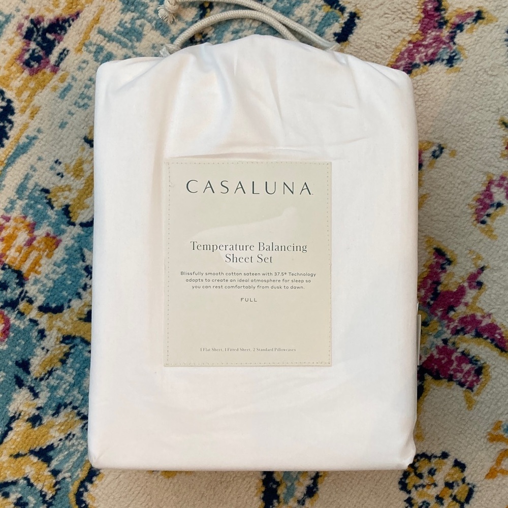 CasaLuna Temperature Regulating Sheet Set --Full 300 Thread Count Solid